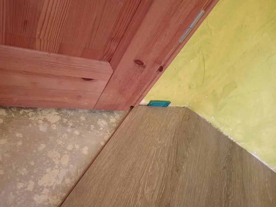 Anschluss an die Holzverkleidung — Arbeit von DeinHandwerker24, Schmalkalden