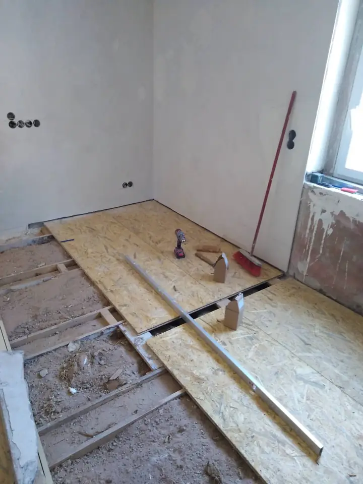Bodenaufbau mit OSB-Platten — Arbeit von DeinHandwerker24, Schmalkalden