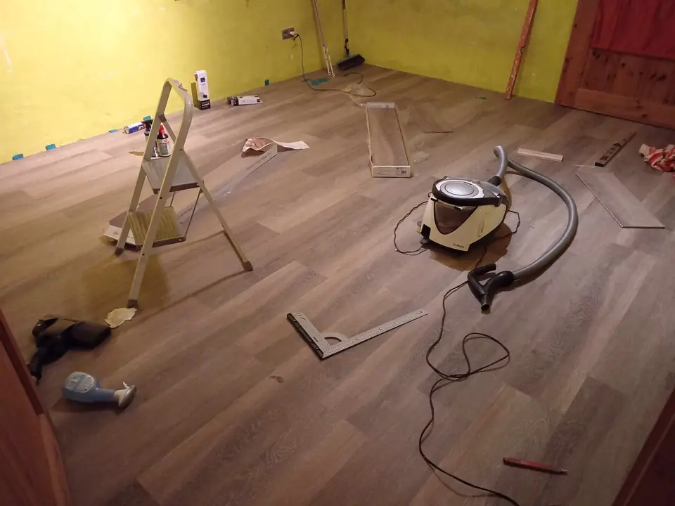 Neuer Boden im Altbau — Arbeit von DeinHandwerker24, Schmalkalden