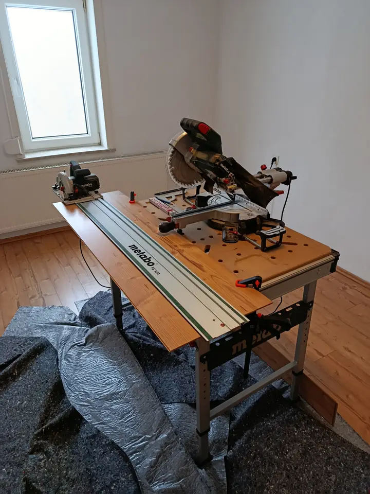 Zuschnitt mit der Kappsäge — Arbeit von DeinHandwerker24, Schmalkalden