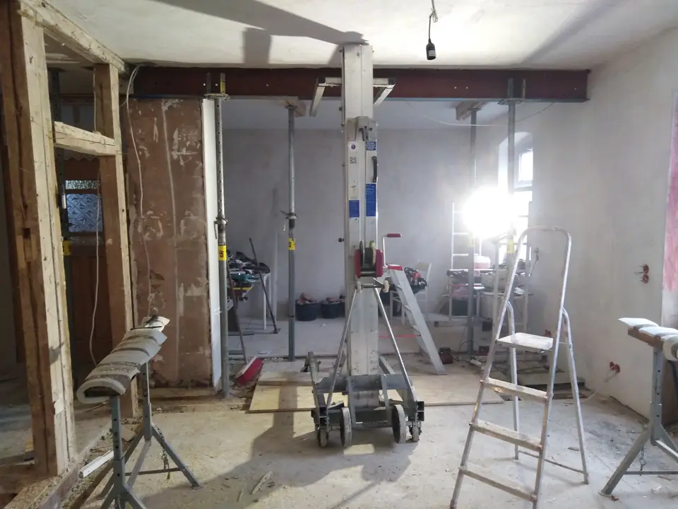 Abstützung vor dem Durchbruch — Arbeit von DeinHandwerker24, Schmalkalden