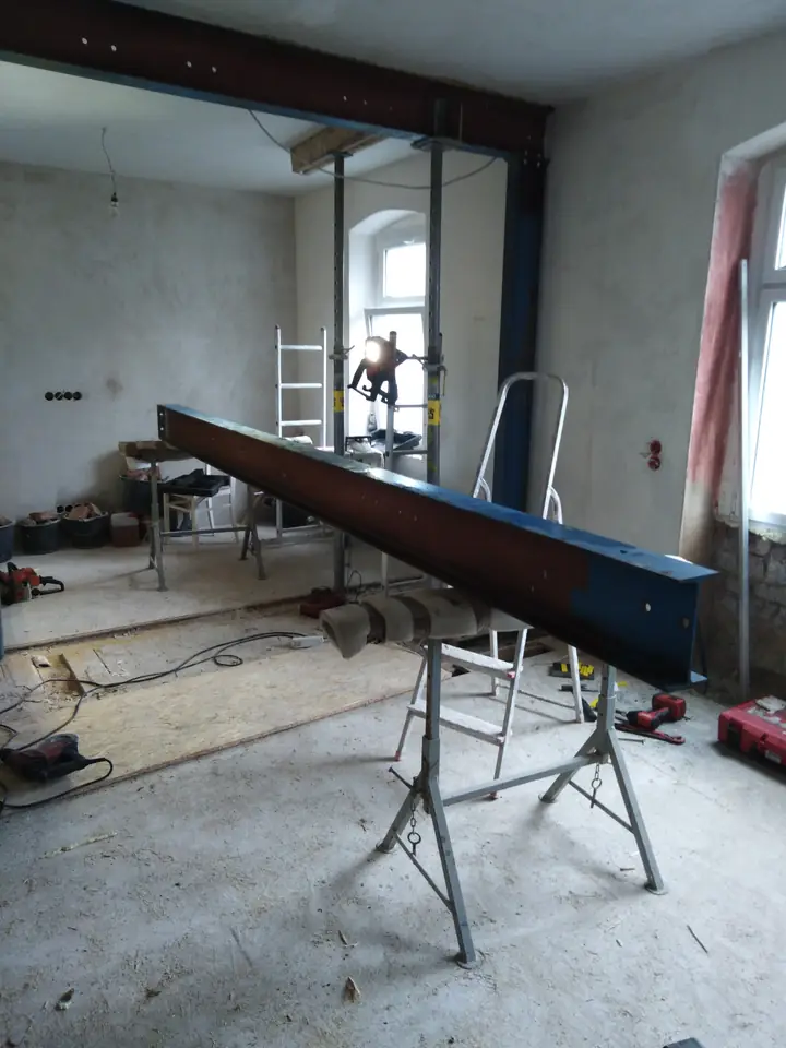 Vorher – Träger auf Montagehöhe — Arbeit von DeinHandwerker24, Schmalkalden
