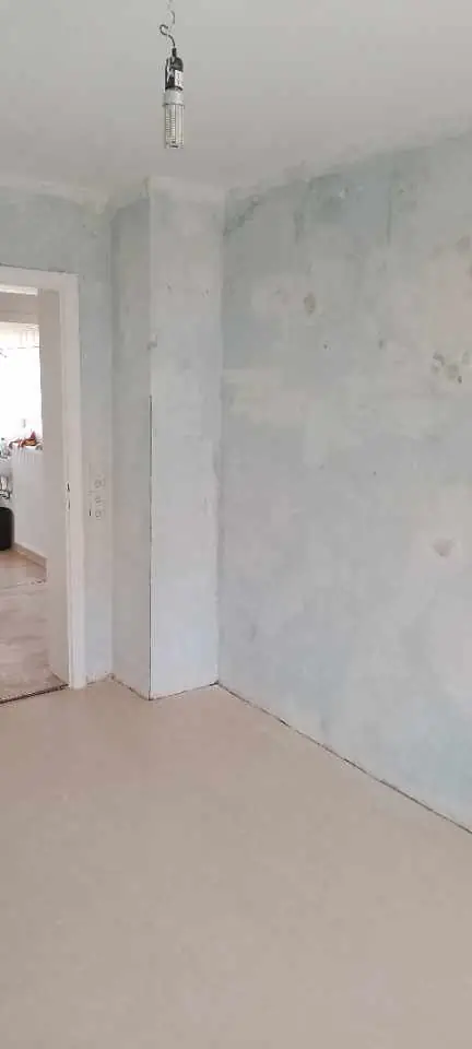 Zimmer vor dem Entfernen — Arbeit von DeinHandwerker24, Schmalkalden