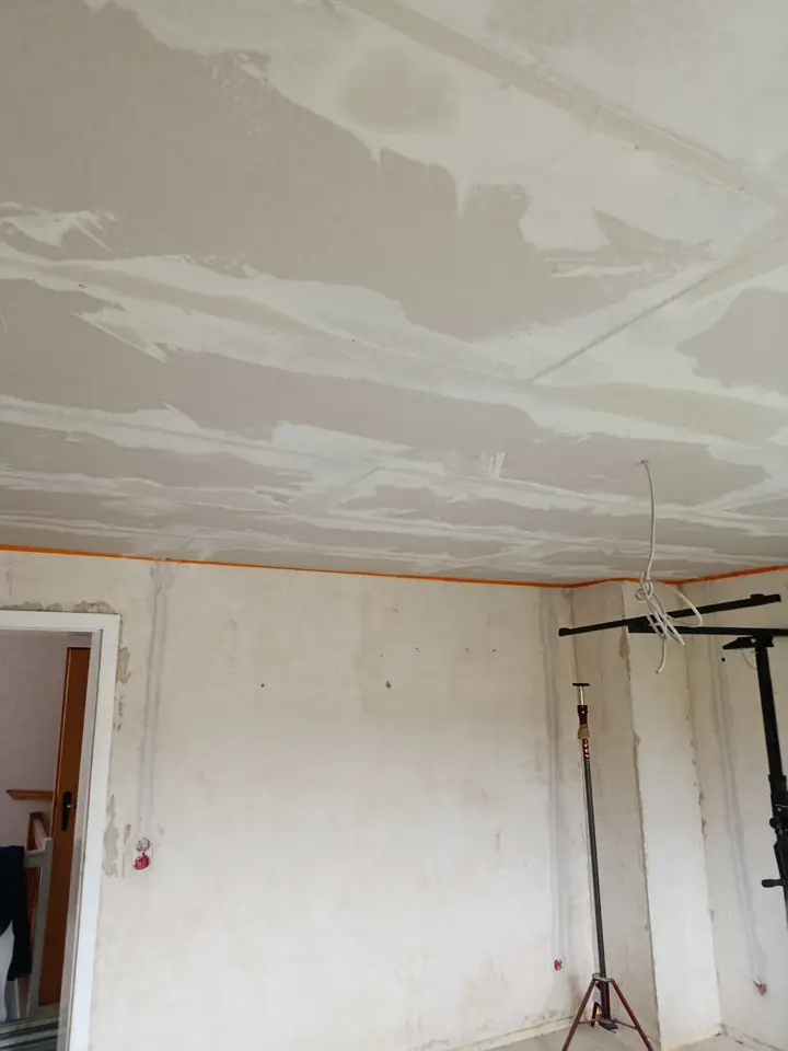 Decke gespachtelt — Arbeit von DeinHandwerker24, Schmalkalden
