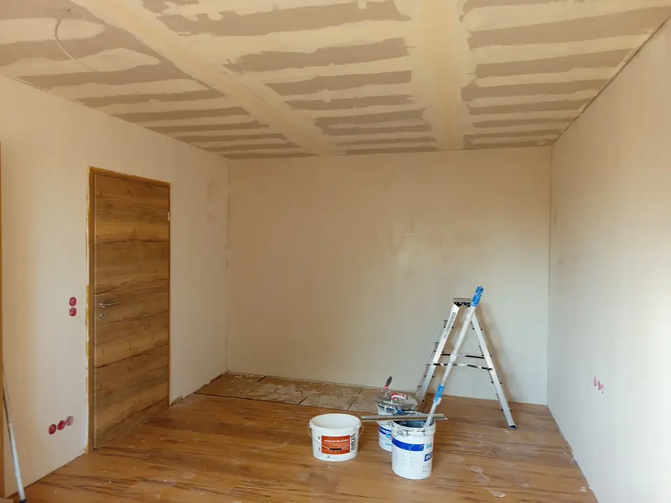 Fertig gespachtelter Raum — Arbeit von DeinHandwerker24, Schmalkalden