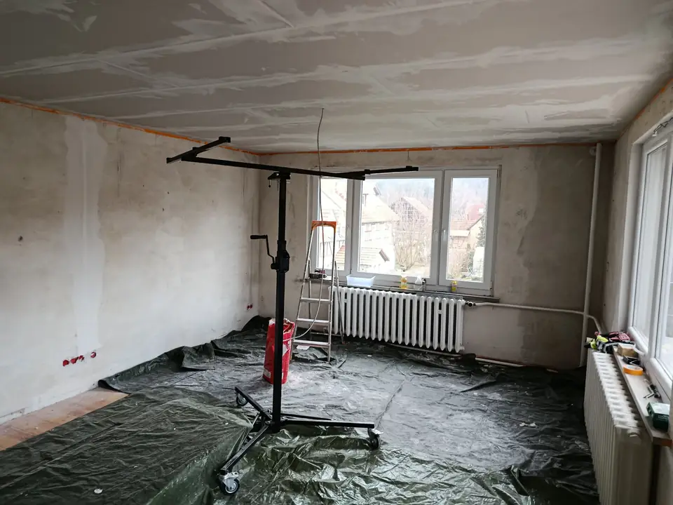 Plattenheber für die Deckenmontage — Arbeit von DeinHandwerker24, Schmalkalden